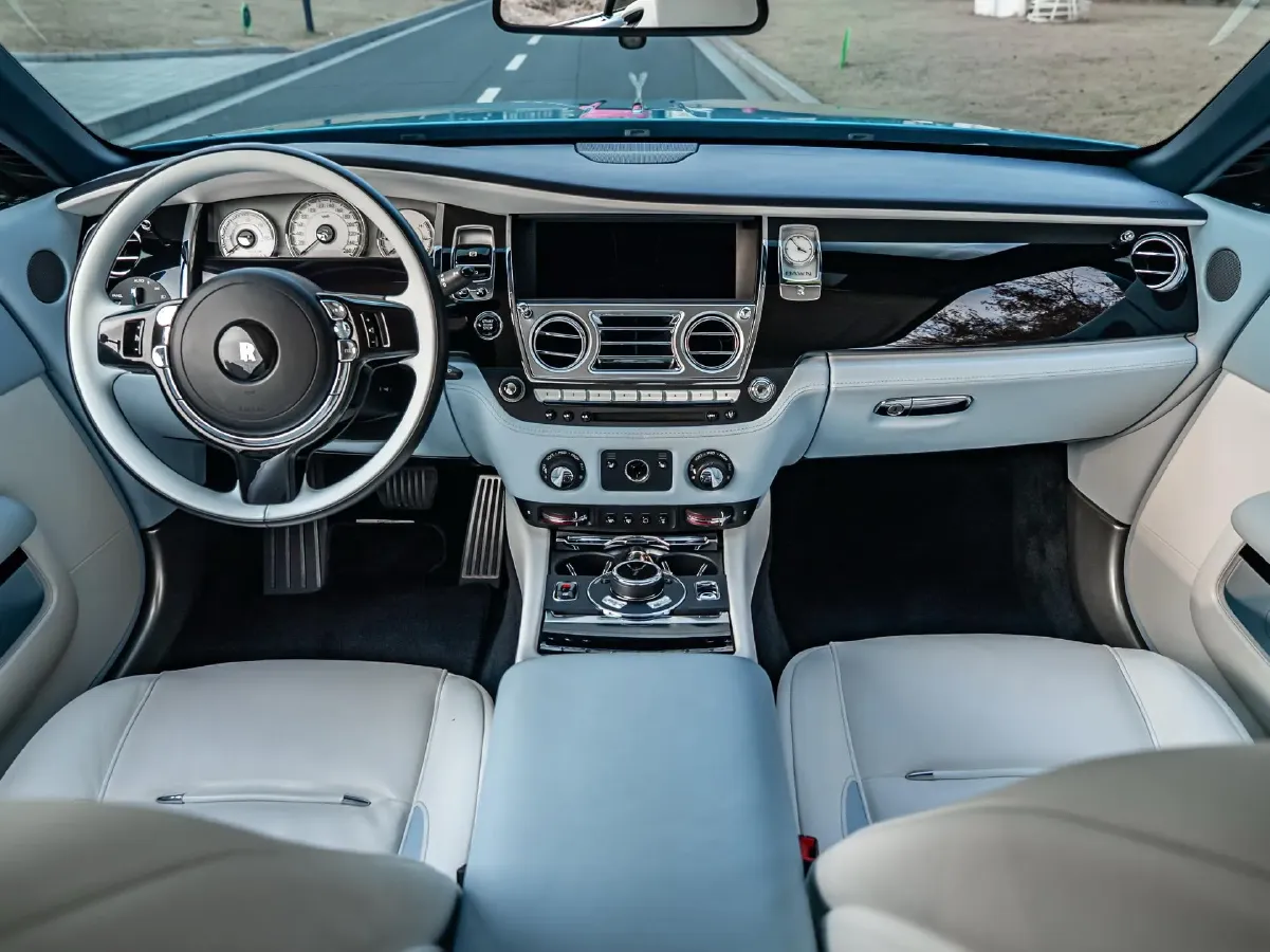 2018 Rolls-Royce Dawn 6.6T 571HP V12 8AT,autocango,china used car exporter,china ev exporter,chinese used car exporter,chinese used ev exporter