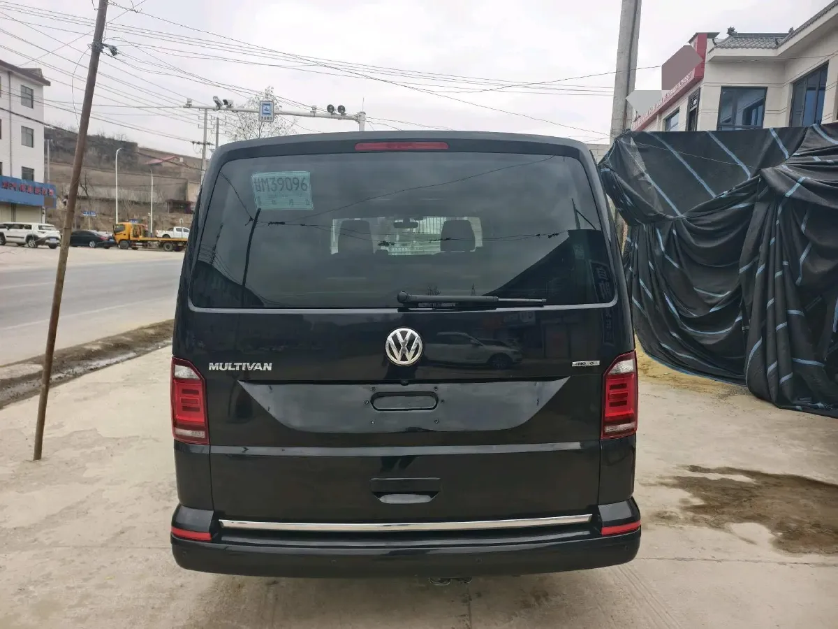 2019 Volkswagen Multivan 2.0T 204HP L4 7DCT,autocango,china used car exporter,china ev exporter,chinese used car exporter,chinese used ev exporter