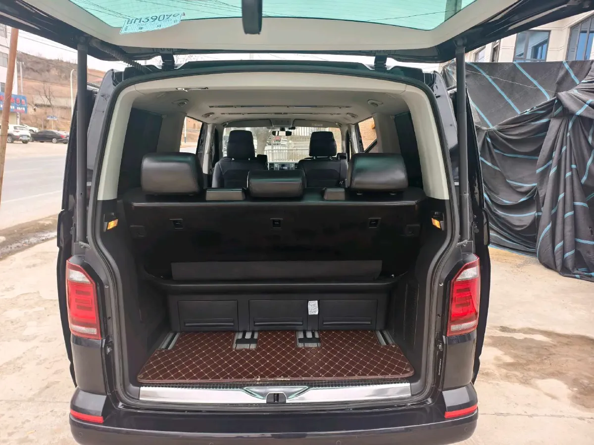 2019 Volkswagen Multivan 2.0T 204HP L4 7DCT,autocango,china used car exporter,china ev exporter,chinese used car exporter,chinese used ev exporter