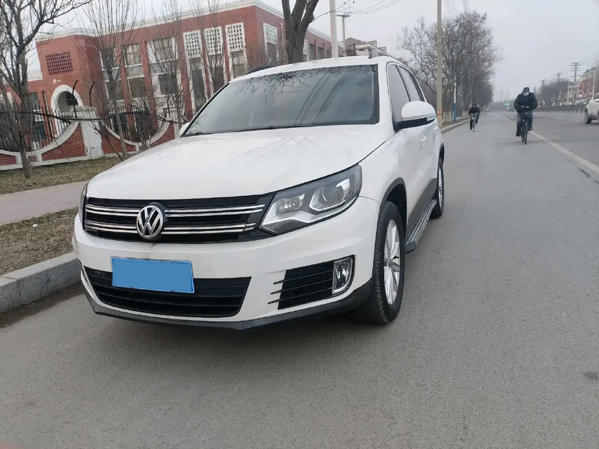2016 Volkswagen Touran 1.4T 150HP L4 7DCT