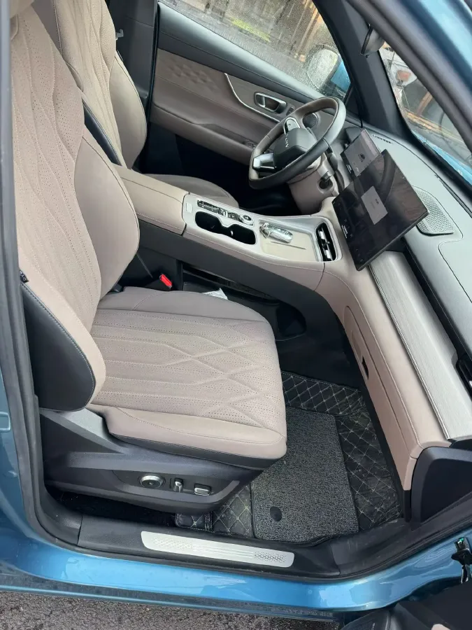 2025 Chery Tiggo8 PLUS C-DM 1.5T 156HP L4 1DHT PHEV,autocango,china used car exporter,china ev exporter,chinese used car exporter,chinese used ev exporter