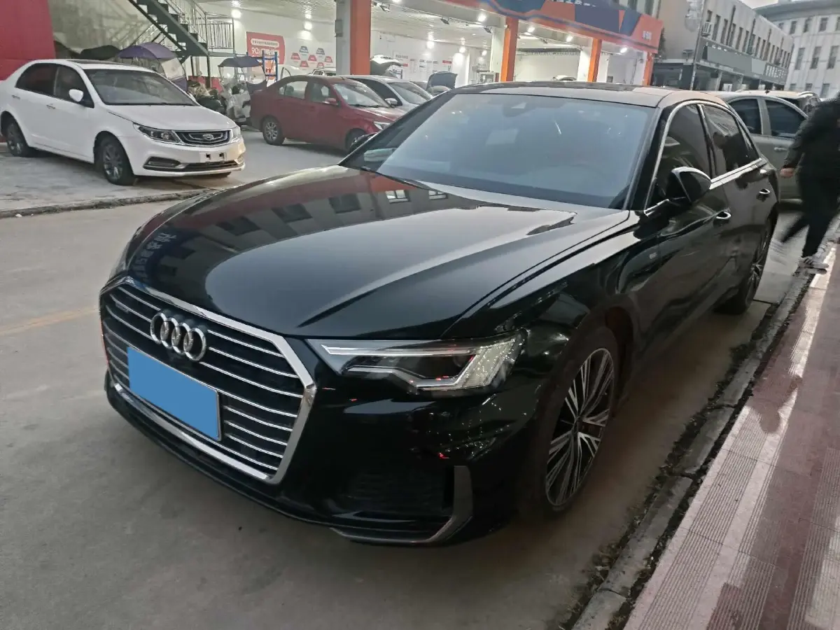 2022 Audi A6L 2.0T 224HP L4 7DCT