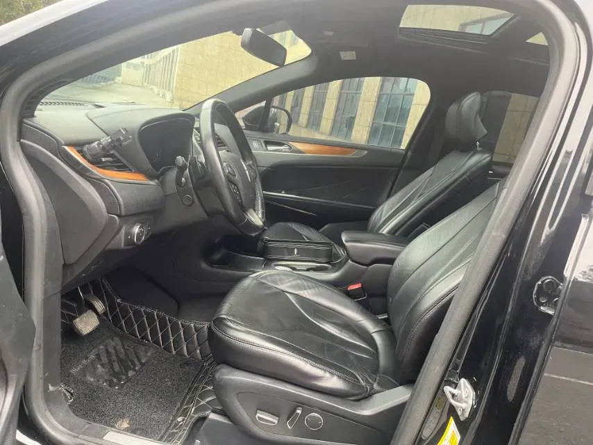 2017 Lincoln MKC 2.0T 203HP L4 6AT,autocango,china used car exporter,china ev exporter,chinese used car exporter,chinese used ev exporter