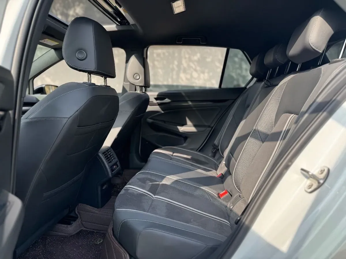 2024 Volkswagen Golf 1.4T 150HP L4 7DCT,autocango,china used car exporter,china ev exporter,chinese used car exporter,chinese used ev exporter