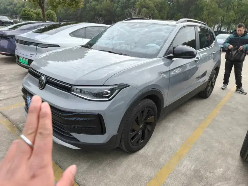 2025 Volkswagen Tharu 1.5T 160HP L4 7DCT