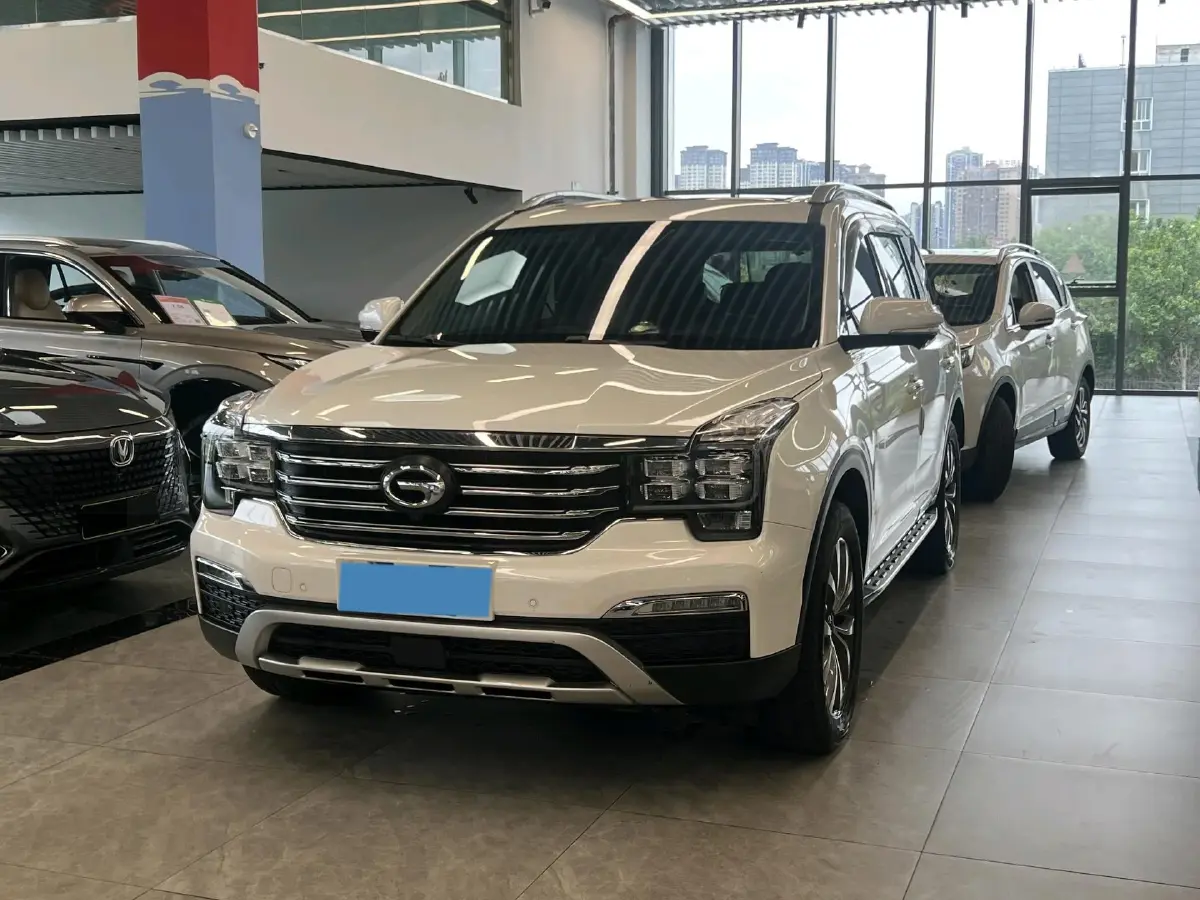 2017 GAC Trumpchi GS8 2.0T 201HP L4 6AT