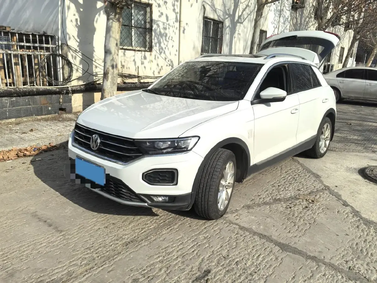 2020 Volkswagen T-Roc 1.4T 150HP L4 7DCT