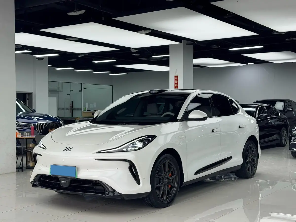 2023 IM LS6 BEV 100KWH