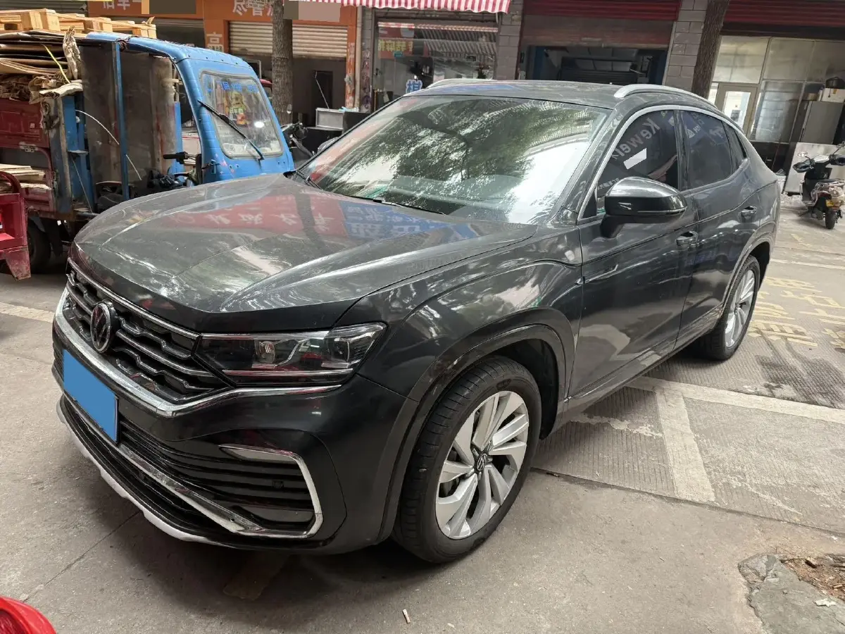 2020 Volkswagen Tayron X 2.0T 186HP L4 7DCT