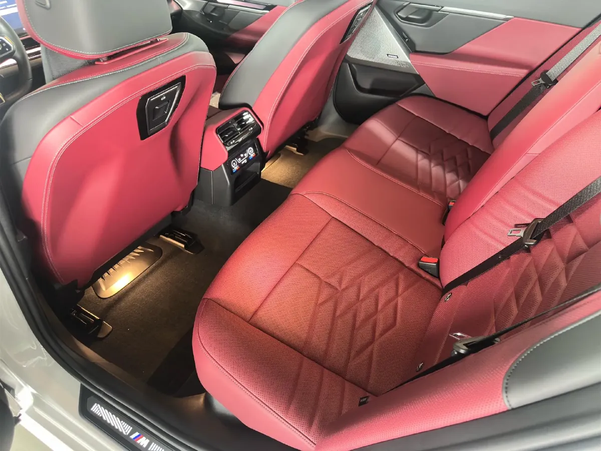 2025 BMW i5 BEV 96.96KWH,autocango,china used car exporter,china ev exporter,chinese used car exporter,chinese used ev exporter