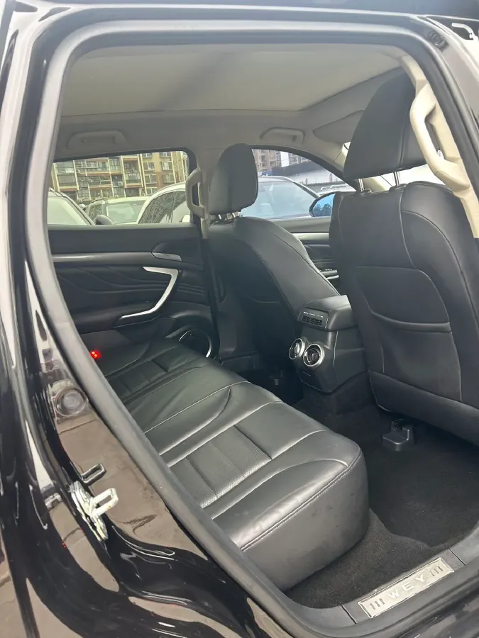 2017 WEY VV7 2.0T 234HP L4 7DCT,autocango,china used car exporter,china ev exporter,chinese used car exporter,chinese used ev exporter