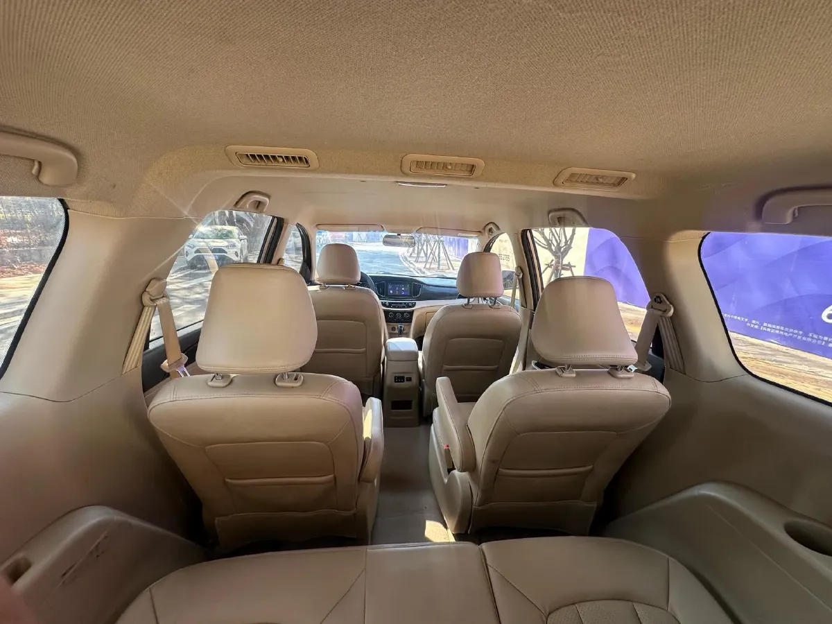 2016 Dongfeng ShuaiKe 1.6L 113HP L4 5MT,autocango,china used car exporter,china ev exporter,chinese used car exporter,chinese used ev exporter