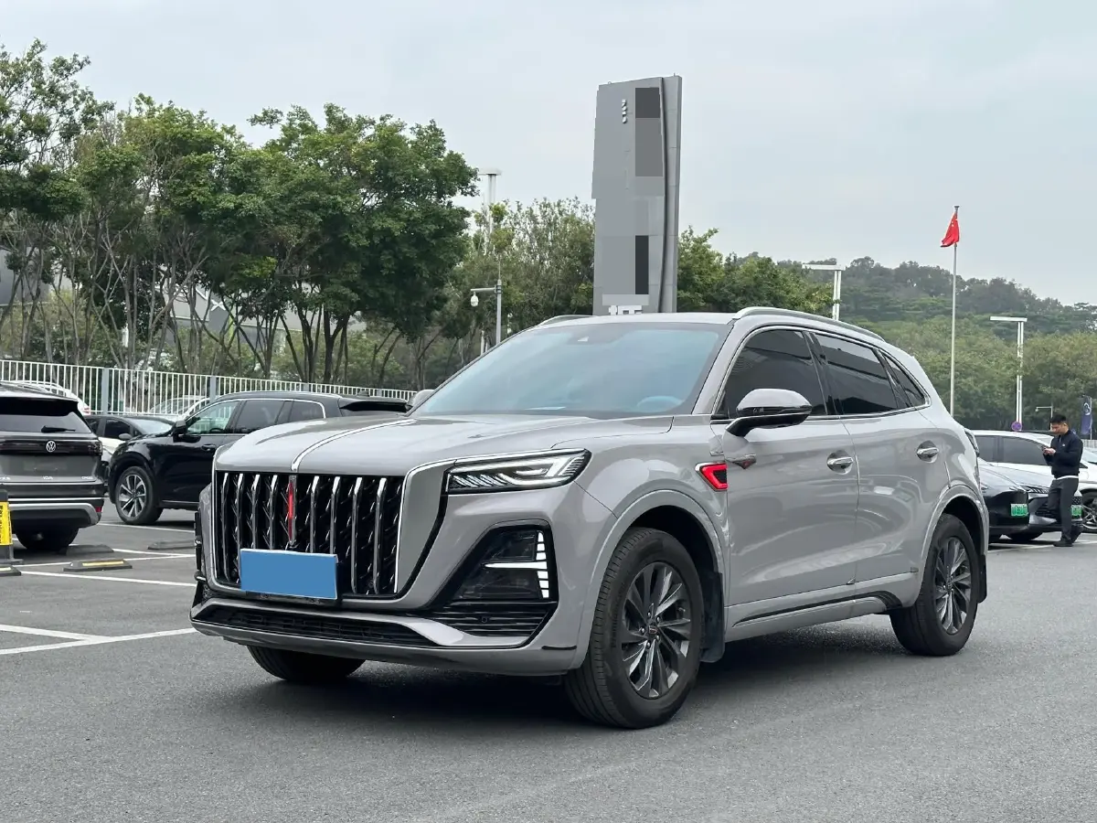 2023 HongQi HS5 2.0T 252HP L4 8AT