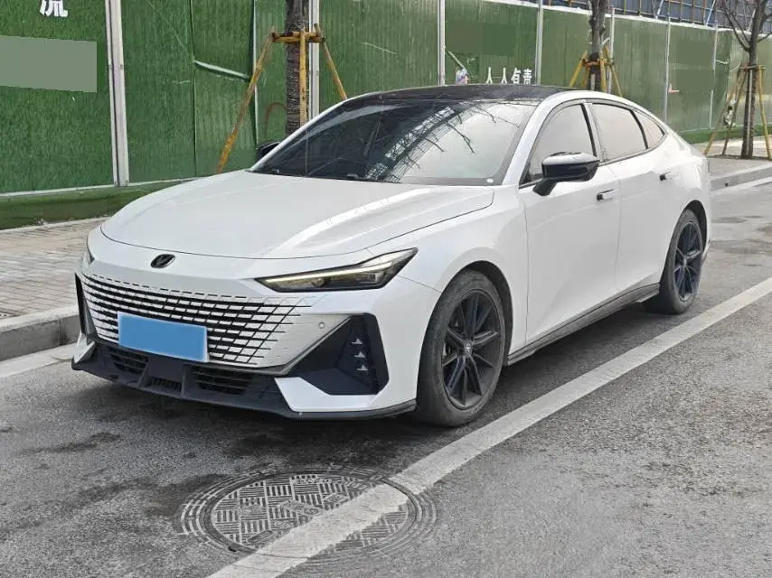 2023 ChangAn UNI-V 1.5T 188HP L4 7DCT