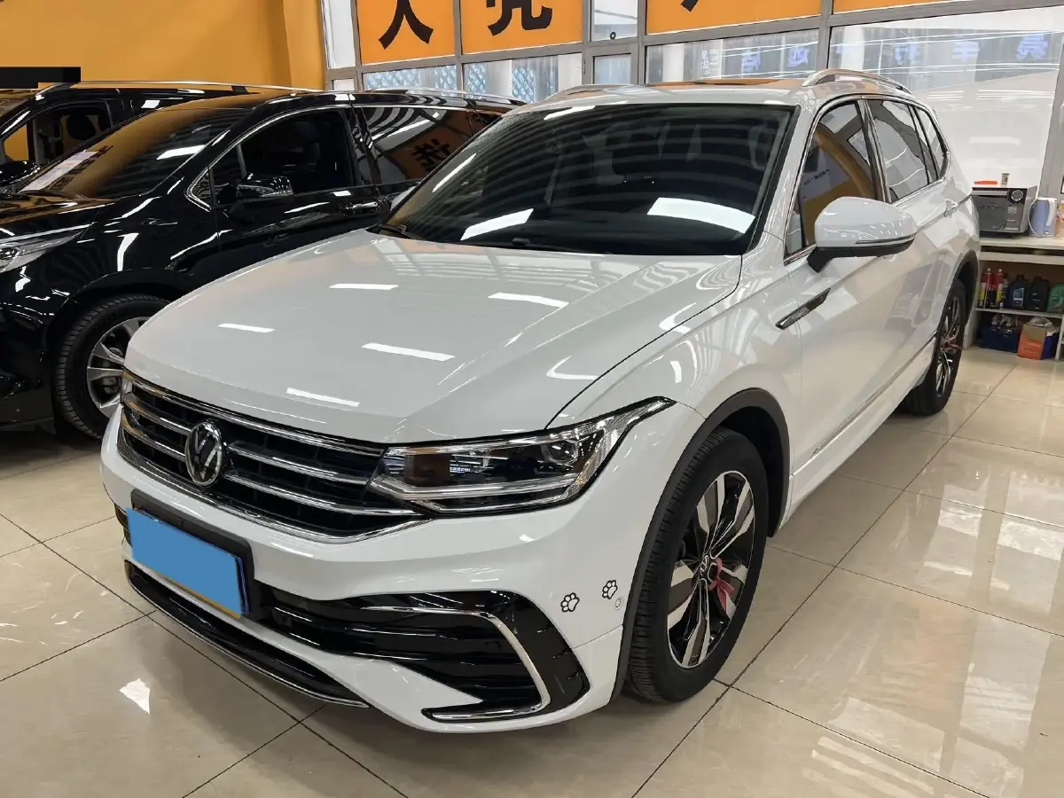 2023 Volkswagen Tiguan L 2.0T 186HP L4 7DCT