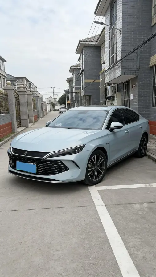 2024 BYD QinL 1.5L 101HP L4 E-CVT PHEV 15.87KWH