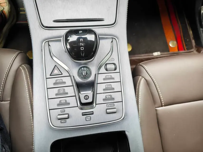 2022 Skyworth HT-i 1.5L 110HP L4 E-CVT PHEV 21.68KWH,autocango,china used car exporter,china ev exporter,chinese used car exporter,chinese used ev exporter