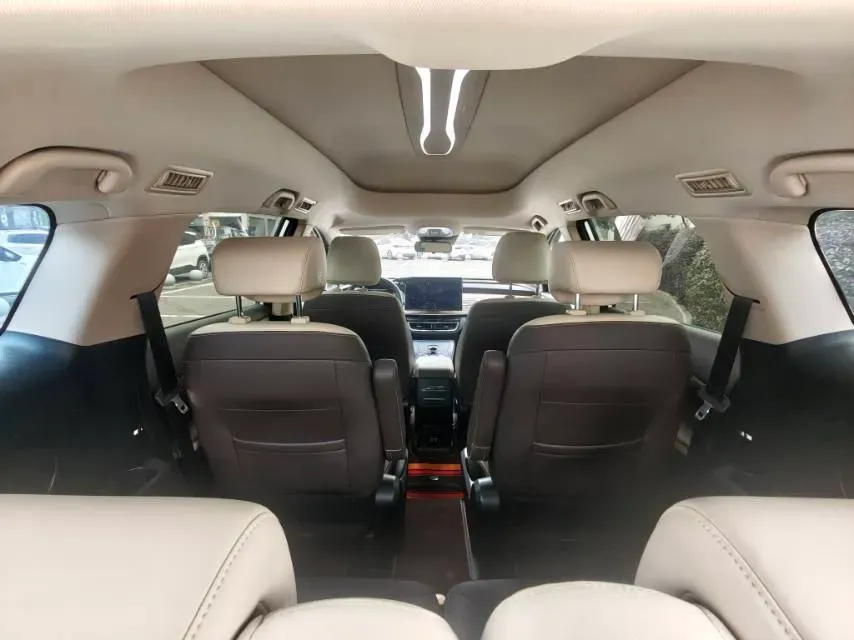 2022 Skyworth HT-i 1.5L 110HP L4 E-CVT PHEV 21.68KWH,autocango,china used car exporter,china ev exporter,chinese used car exporter,chinese used ev exporter