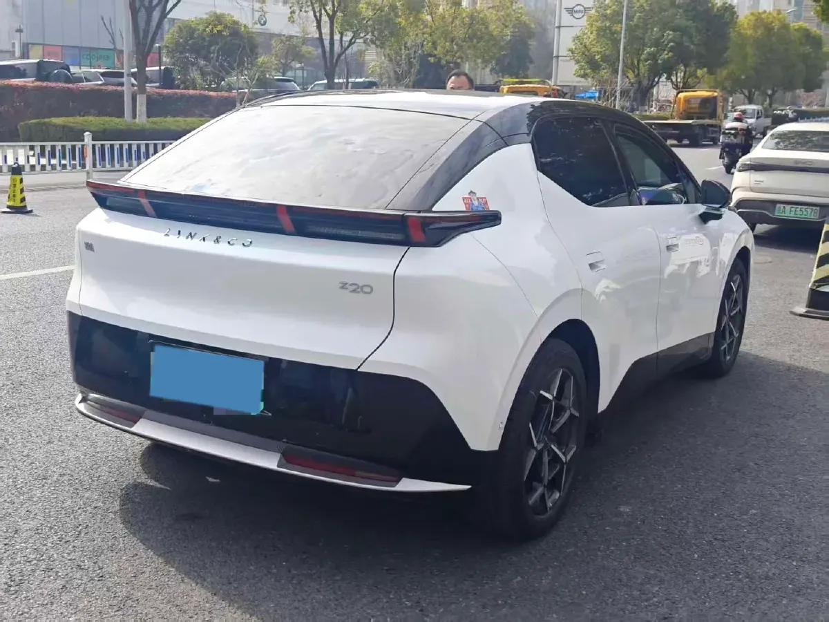 2025 Jetour Freeman 1.5T 184HP L4 7DCT,autocango,china used car exporter,china ev exporter,chinese used car exporter,chinese used ev exporter