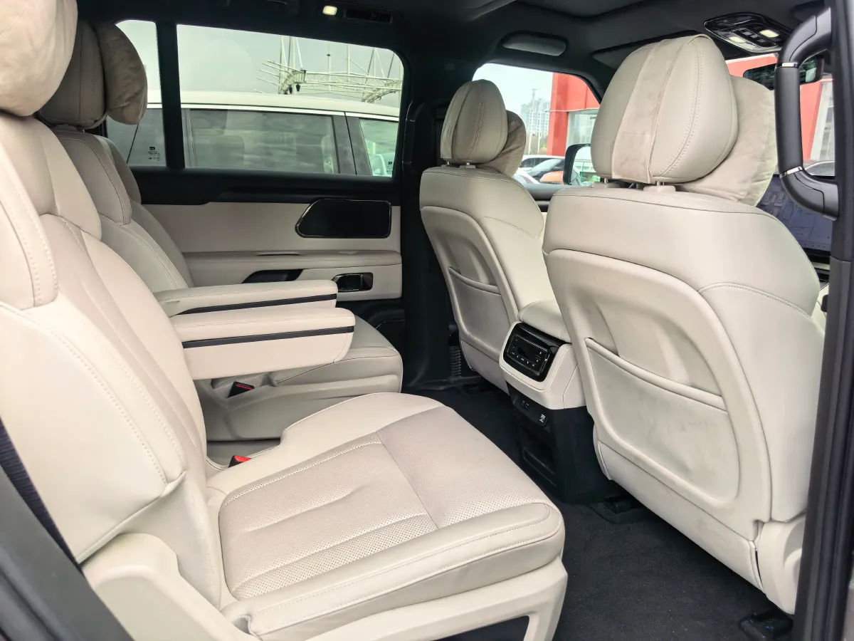 2024 ROXROX 01 1.5T 152HP L4 REEV 58.4KWH,autocango,china used car exporter,china ev exporter,chinese used car exporter,chinese used ev exporter