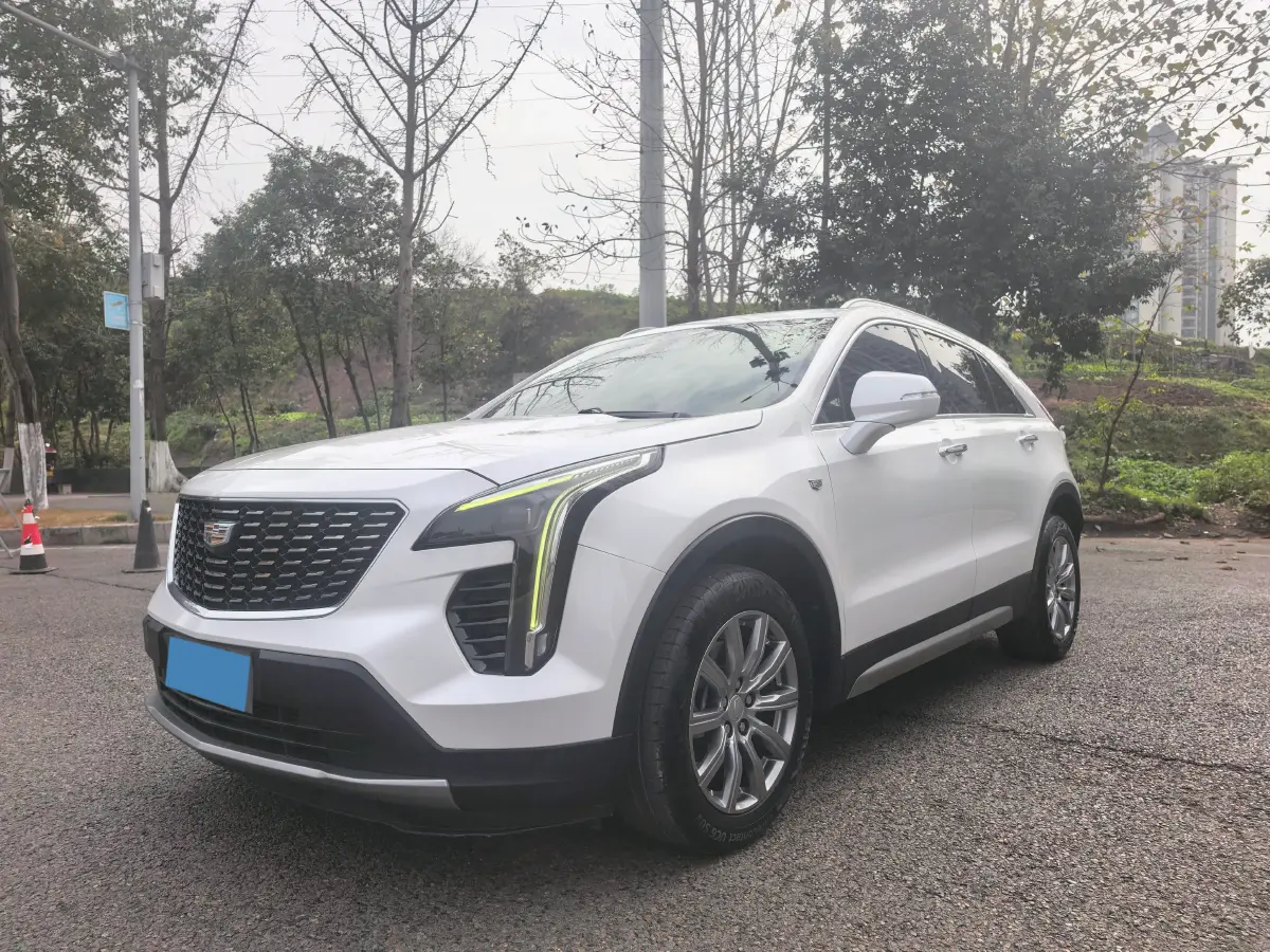 2021 Cadillac XT4 2.0T 237HP L4 9AT
