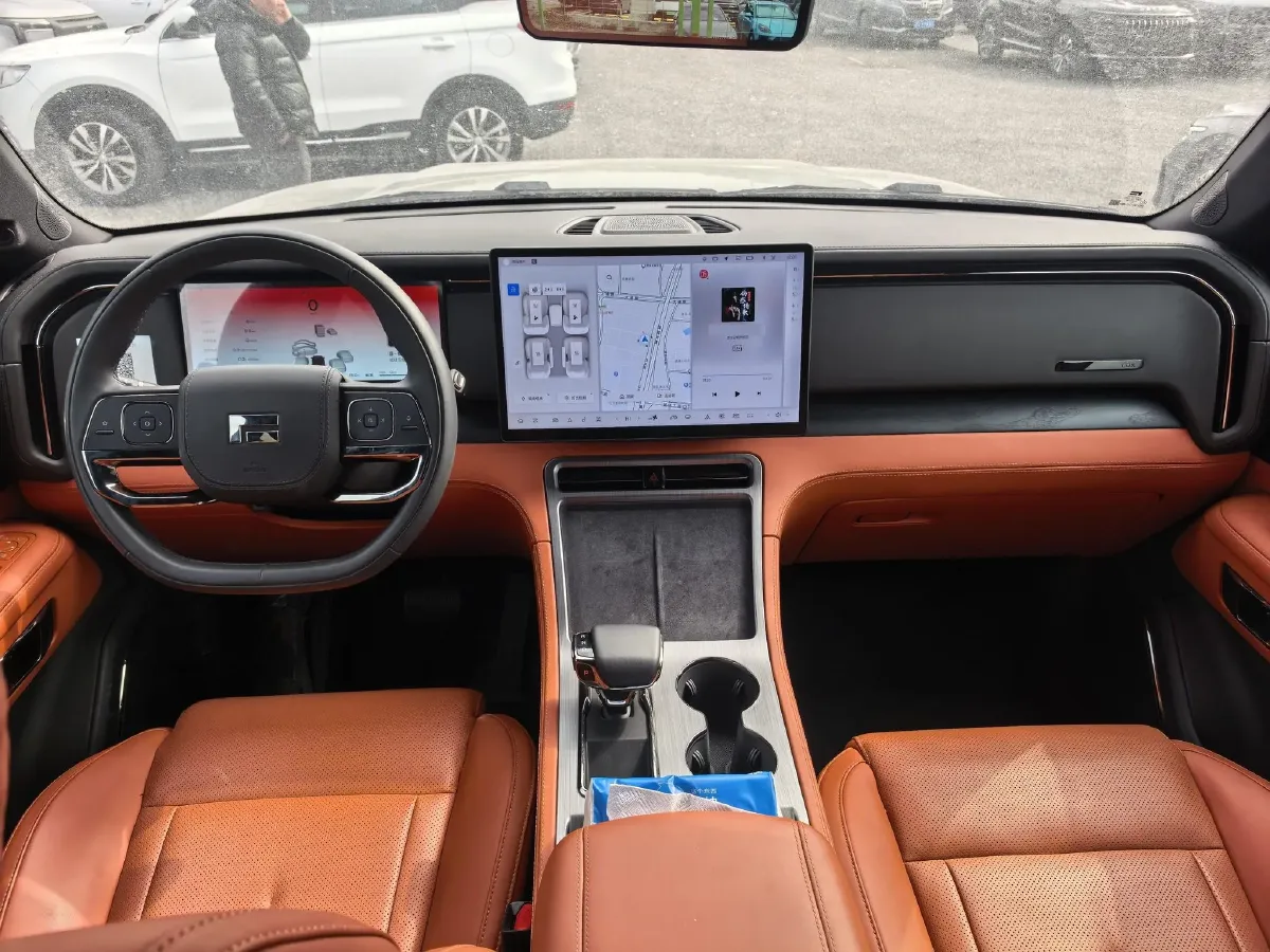 2024 ROXROX 01 1.5T 152HP L4 REEV 58.4KWH,autocango,china used car exporter,china ev exporter,chinese used car exporter,chinese used ev exporter