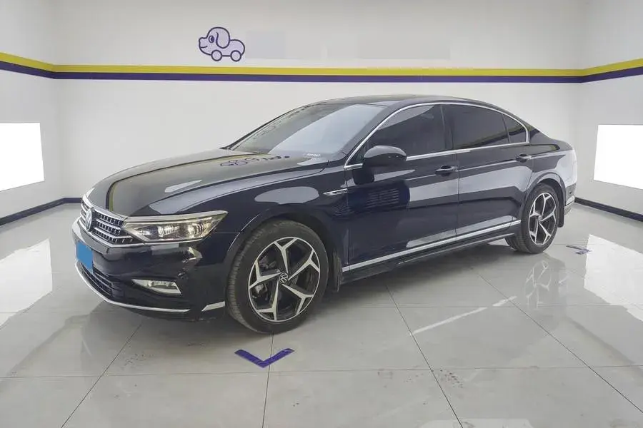 2023 Volkswagen Magotan 2.0T 220HP L4 7DCT