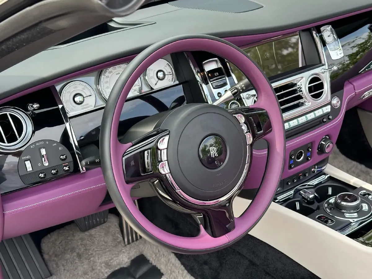 2018 Rolls-Royce Dawn 6.6T 571HP V12 8AT,autocango,china used car exporter,china ev exporter,chinese used car exporter,chinese used ev exporter