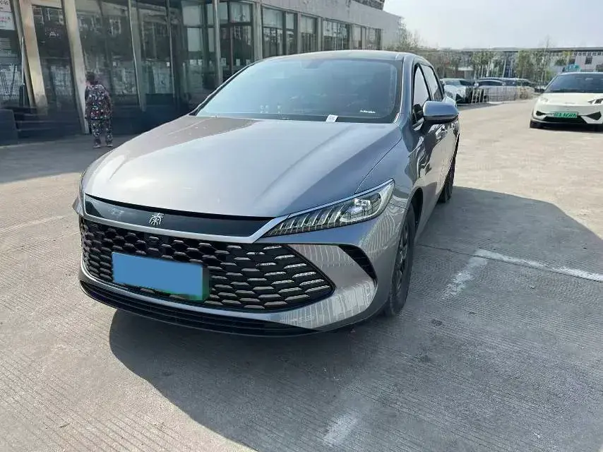2025 BYD Qin Plus 1.5L 101HP L4 E-CVT PHEV 7.68KWH