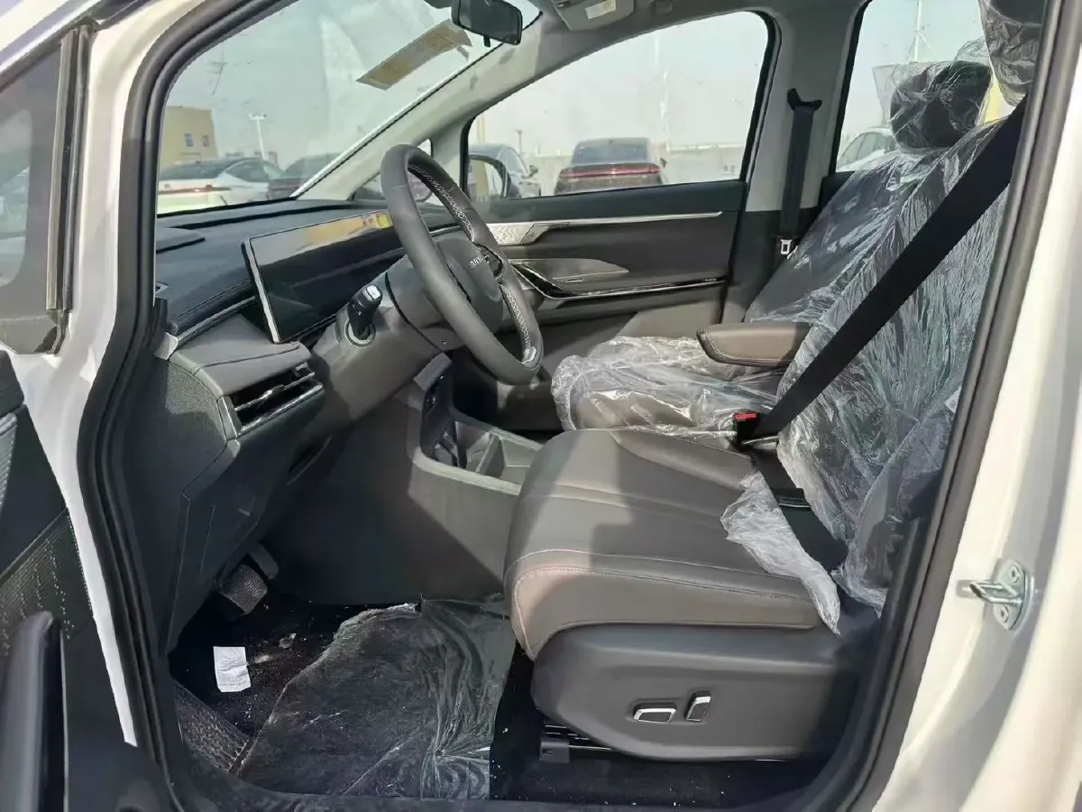 2024 MAXUS DaJia 7 1.5T 150HP L4 1DHT PHEV 24.7KWH,autocango,china used car exporter,china ev exporter,chinese used car exporter,chinese used ev exporter