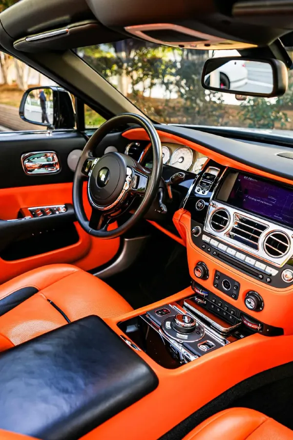 2018 Rolls-Royce Dawn 6.6T 571HP V12 8AT,autocango,china used car exporter,china ev exporter,chinese used car exporter,chinese used ev exporter