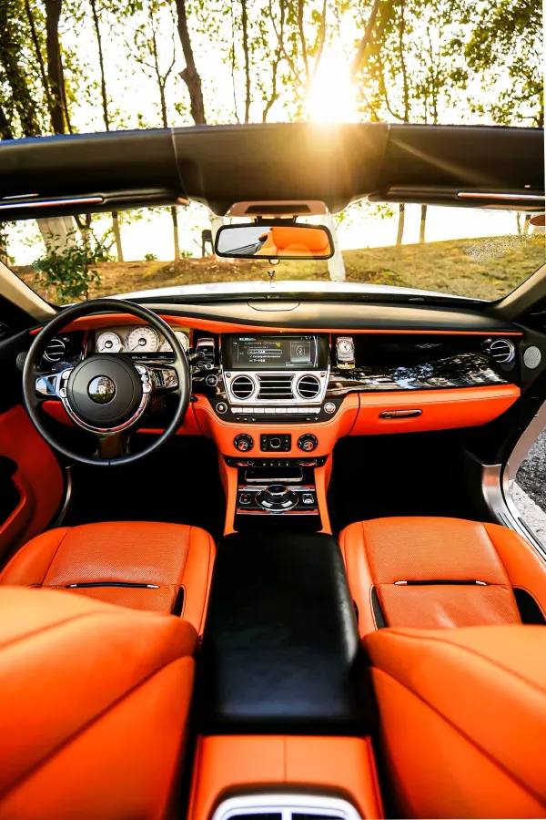 2018 Rolls-Royce Dawn 6.6T 571HP V12 8AT,autocango,china used car exporter,china ev exporter,chinese used car exporter,chinese used ev exporter