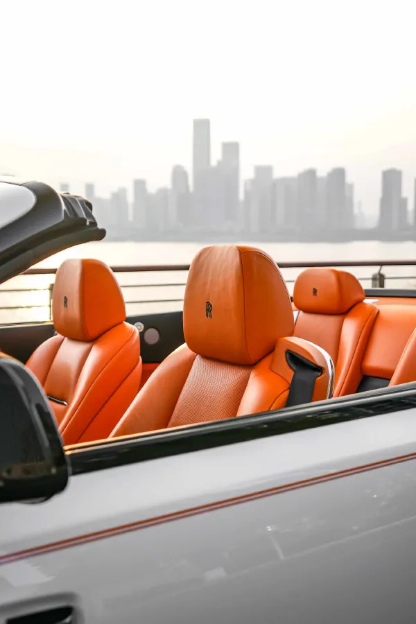 2018 Rolls-Royce Dawn 6.6T 571HP V12 8AT,autocango,china used car exporter,china ev exporter,chinese used car exporter,chinese used ev exporter