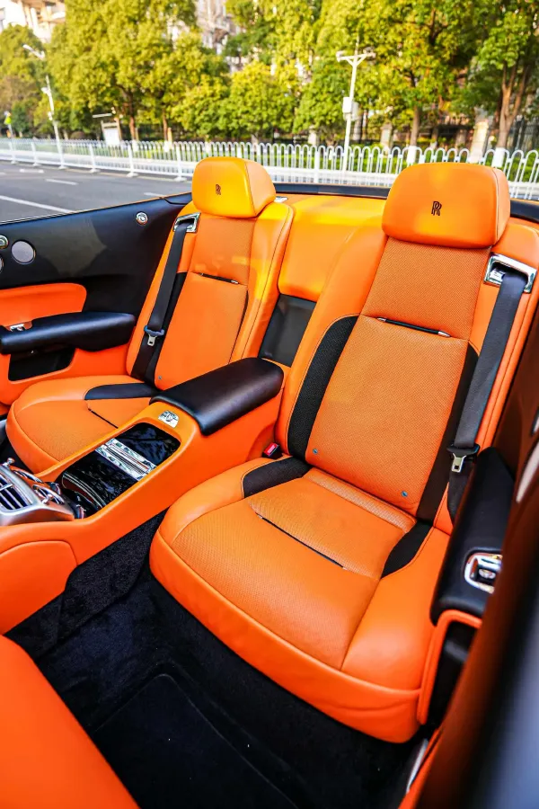 2018 Rolls-Royce Dawn 6.6T 571HP V12 8AT,autocango,china used car exporter,china ev exporter,chinese used car exporter,chinese used ev exporter