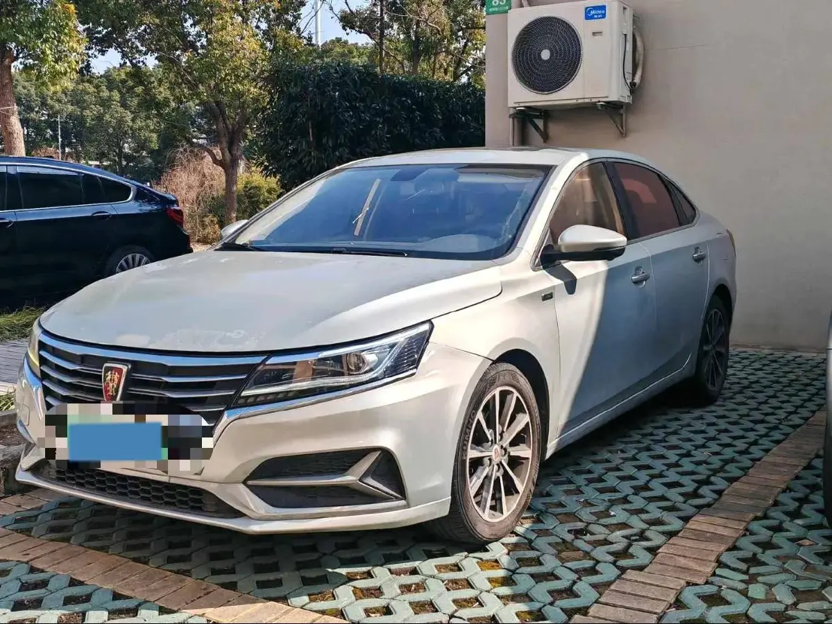 2017 Roewe i6 1.0T 125HP L3 2AT PHEV