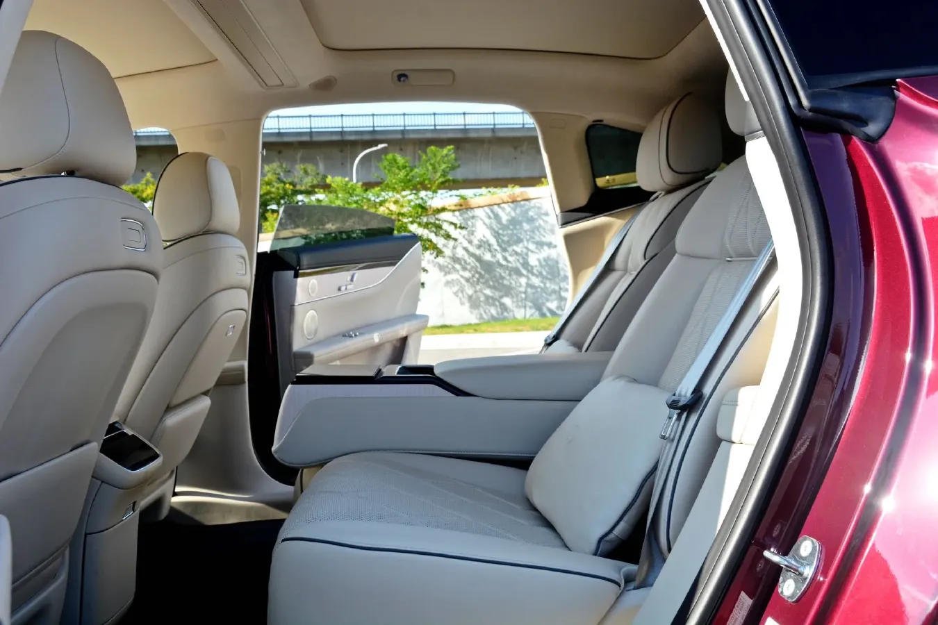 2024 HIMA Stelato S9 BEV 100KWH,autocango,china used car exporter,china ev exporter,chinese used car exporter,chinese used ev exporter