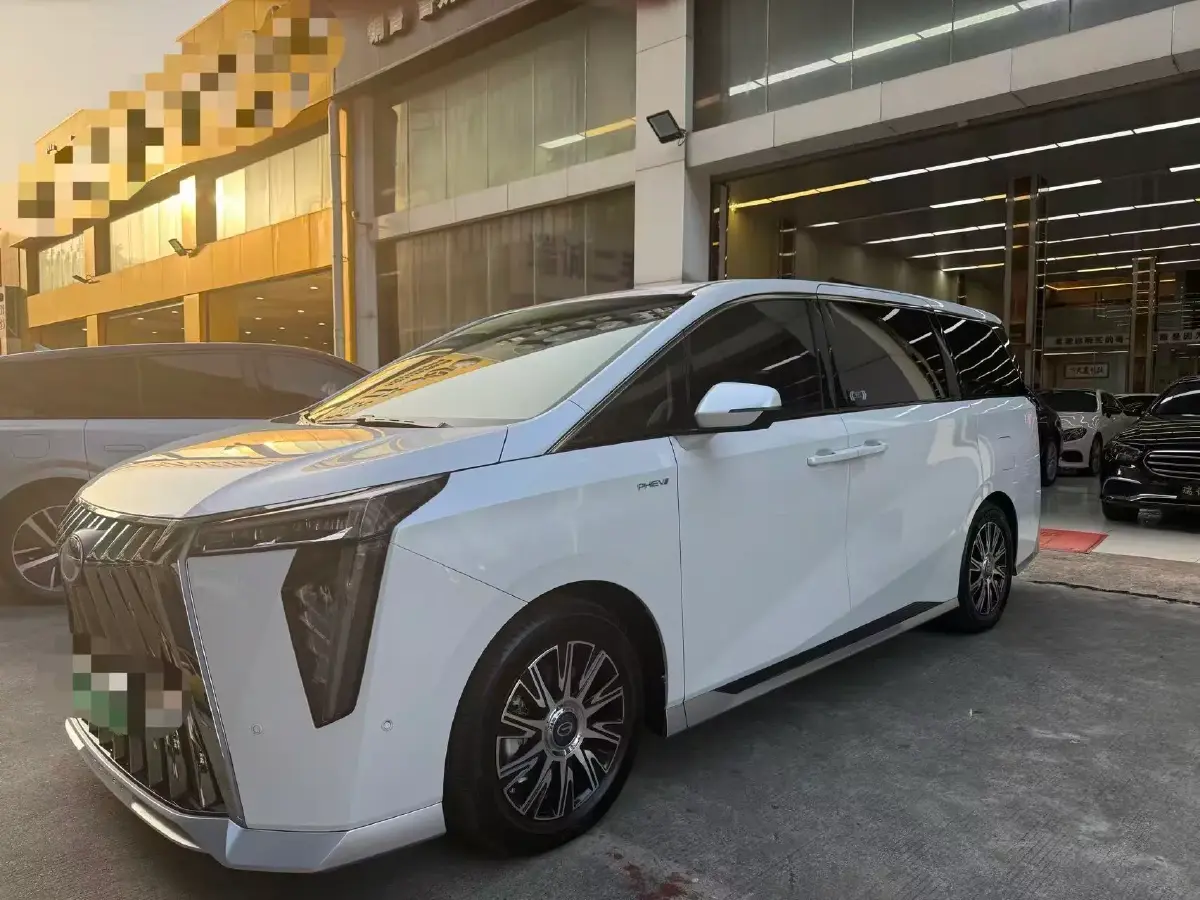 2024 GAC Trumpchi M8 2.0T 190HP L4 2DHT Hybrid