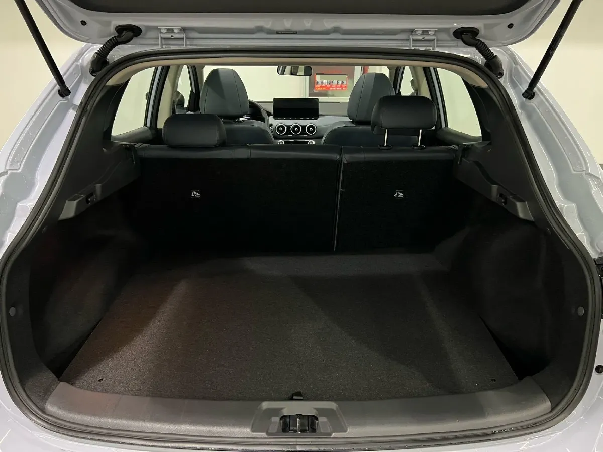 2025 Nissan Qashqai 2.0L 151HP L4 CVT,autocango,china used car exporter,china ev exporter,chinese used car exporter,chinese used ev exporter