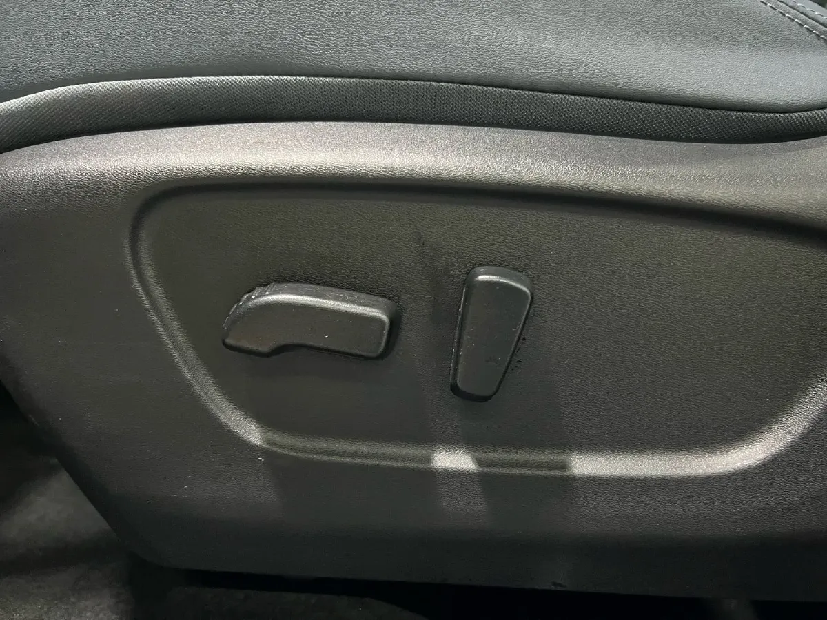 2025 Nissan Qashqai 2.0L 151HP L4 CVT,autocango,china used car exporter,china ev exporter,chinese used car exporter,chinese used ev exporter