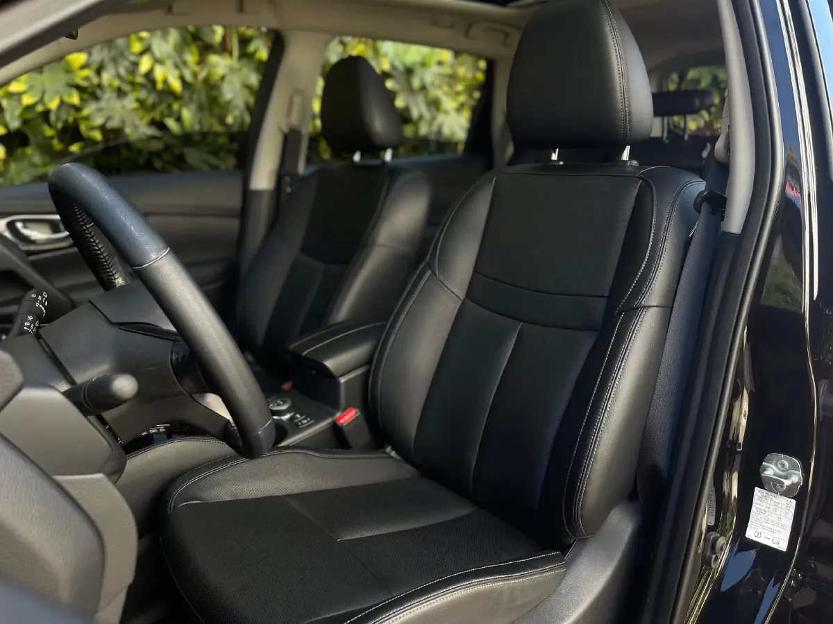 2021 Nissan X-Trail 2.5L 181HP L4 CVT,autocango,china used car exporter,china ev exporter,chinese used car exporter,chinese used ev exporter