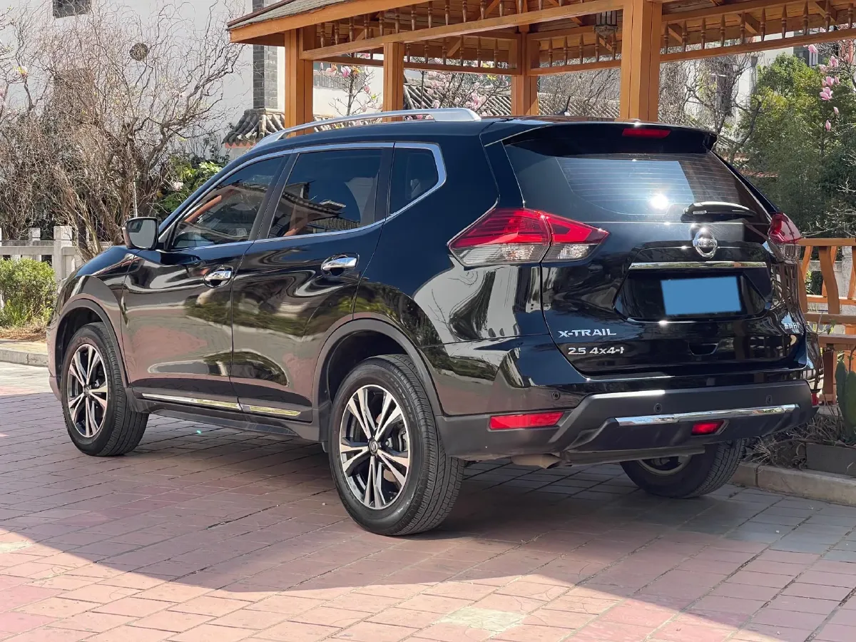2021 Nissan X-Trail 2.5L 181HP L4 CVT,autocango,china used car exporter,china ev exporter,chinese used car exporter,chinese used ev exporter