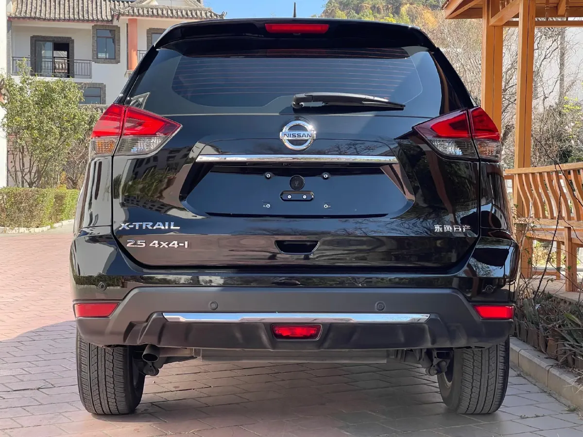 2021 Nissan X-Trail 2.5L 181HP L4 CVT,autocango,china used car exporter,china ev exporter,chinese used car exporter,chinese used ev exporter
