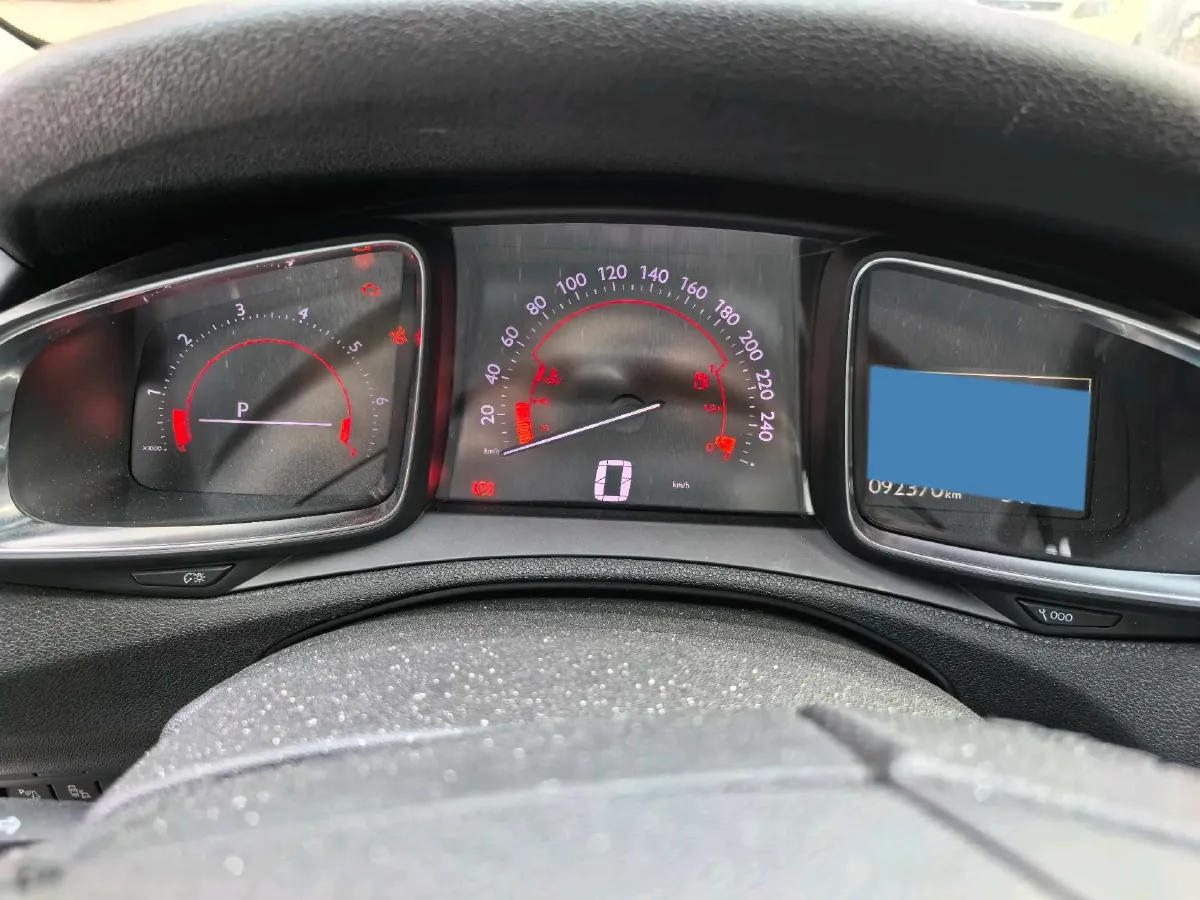 2017 DS 6 1.6T 167HP L4 6AT,autocango,china used car exporter,china ev exporter,chinese used car exporter,chinese used ev exporter