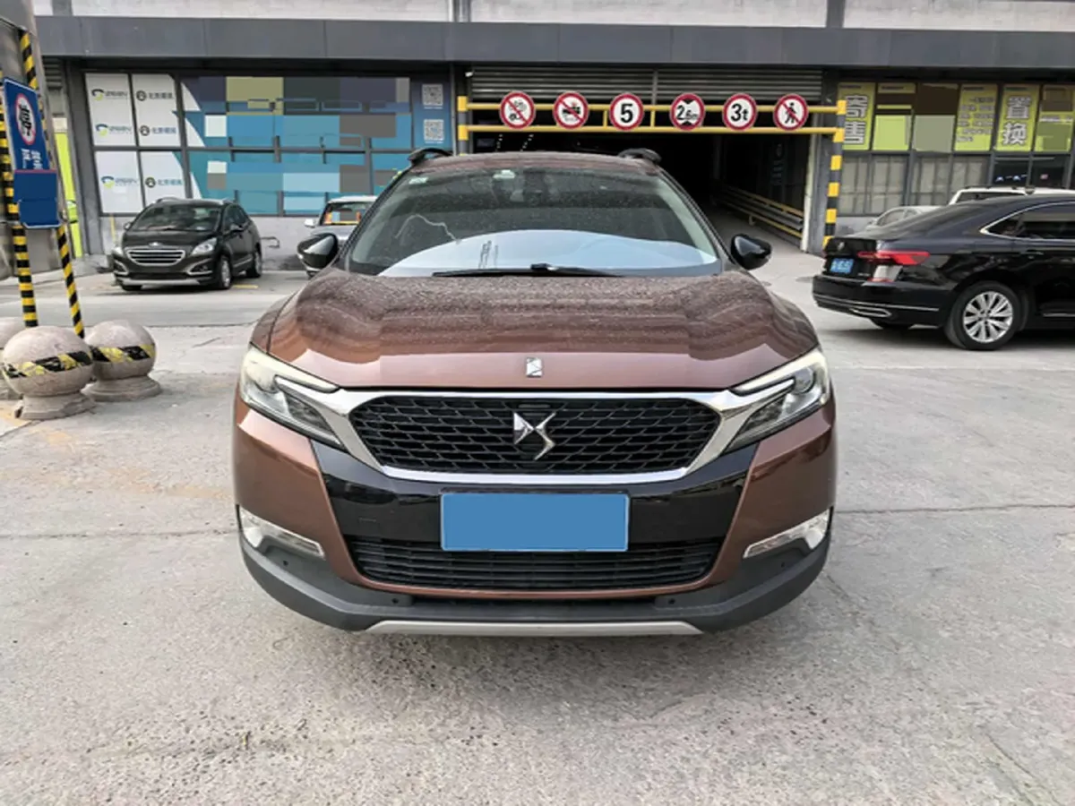 2017 DS 6 1.6T 167HP L4 6AT,autocango,china used car exporter,china ev exporter,chinese used car exporter,chinese used ev exporter