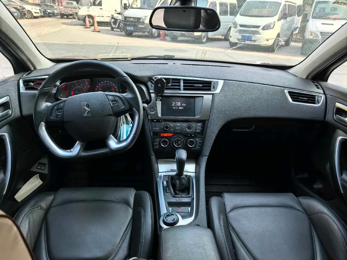 2017 DS 6 1.6T 167HP L4 6AT,autocango,china used car exporter,china ev exporter,chinese used car exporter,chinese used ev exporter