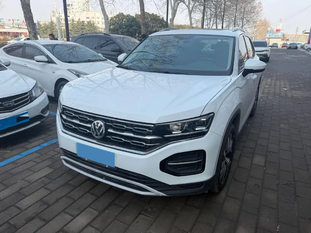 2019 Jeep Cherokee 2.0T 234HP L4 9AT