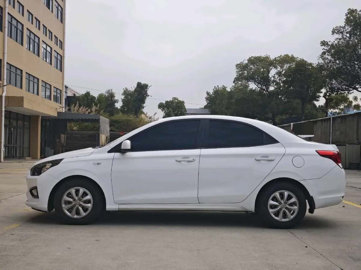 2017 Hyundai Reina 1.4L 95HP L4 4AT,autocango,china used car exporter,china ev exporter,chinese used car exporter,chinese used ev exporter