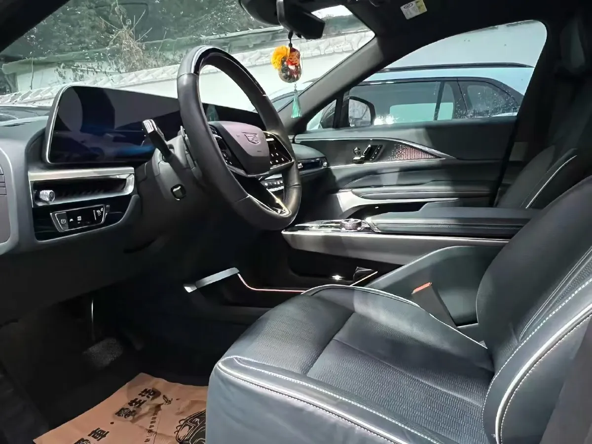 2022 Cadillac IQ Lyriq BEV 95.7KWH,autocango,china used car exporter,china ev exporter,chinese used car exporter,chinese used ev exporter