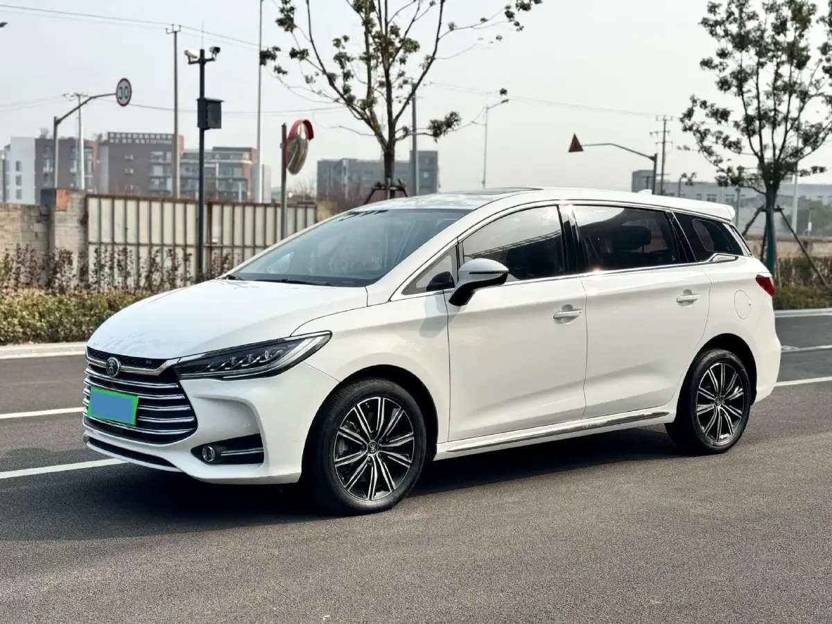 2019 BYD Song MAX 1.5T 160HP L4 6DCT PHEV 9.98KWH