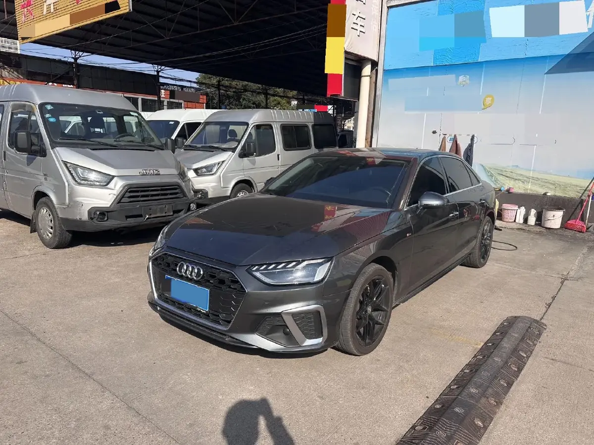 2020 Audi A4L 2.0T 190HP L4 7DCT